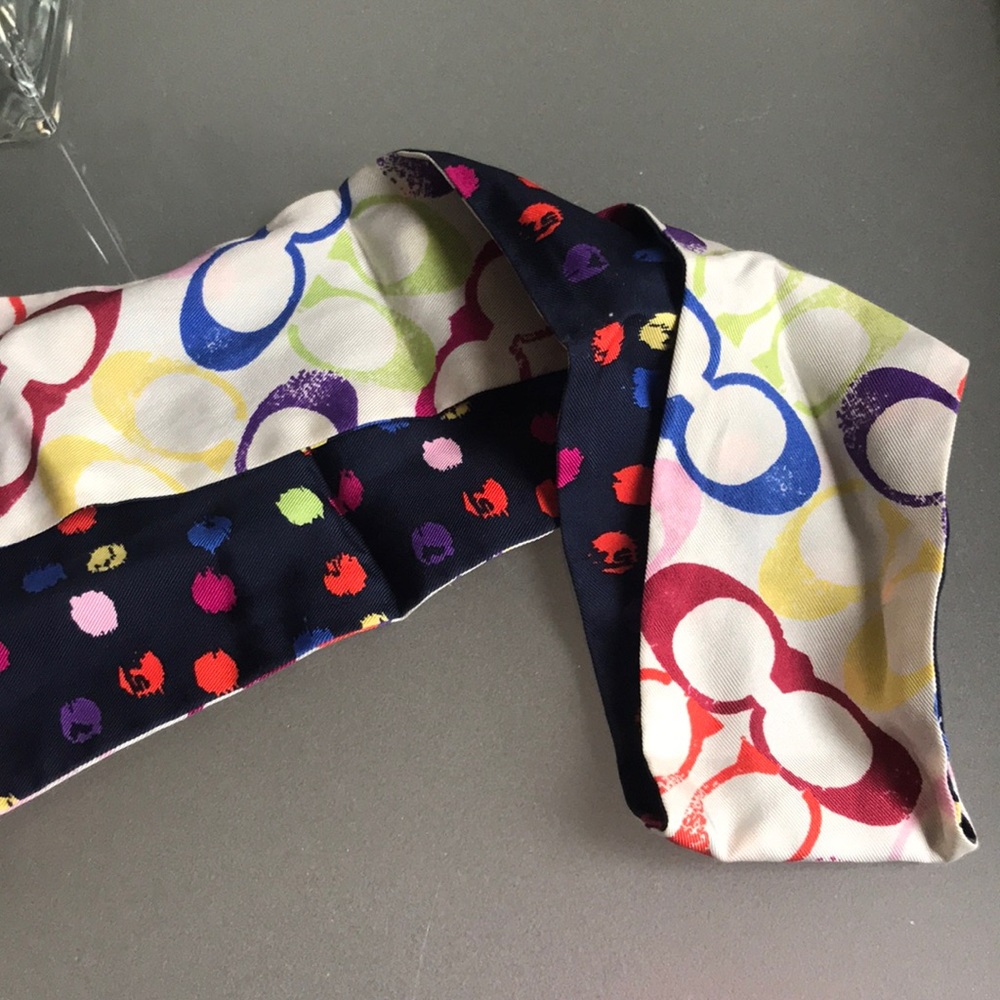 Coach scarf - Picture 2 of 2